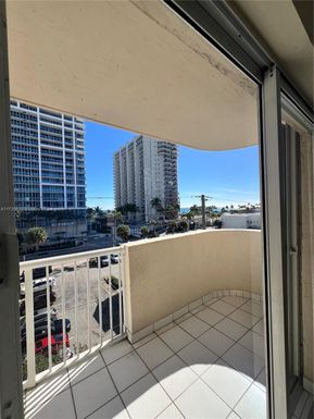 6801 Harding Ave # 509, Miami Beach FL 33141