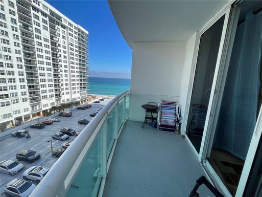 3001 S Ocean Dr # 701, Hollywood FL 33019