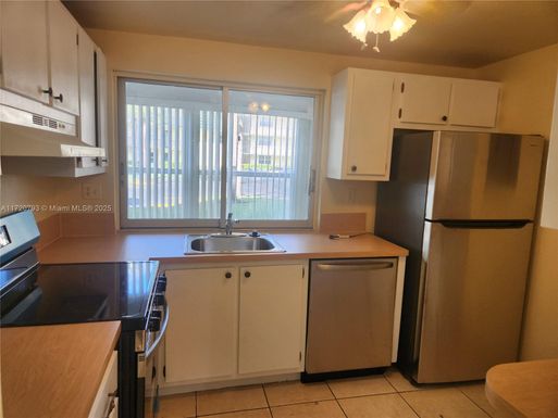 9091 Lime Bay Blvd # 110, Tamarac FL 33321