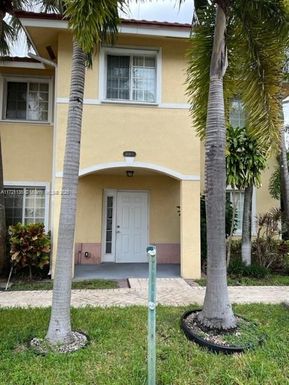 2086 NE 167th St # 107, North Miami Beach FL 33162