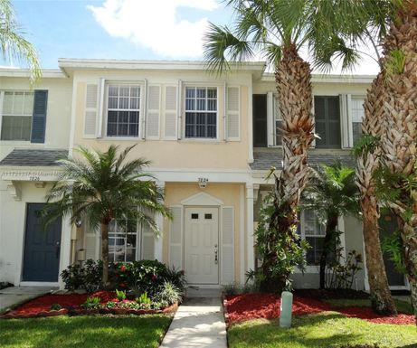 7824 Dixie Beach Cir, Tamarac FL 33321
