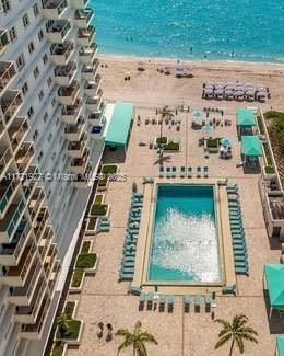 3725 S Ocean Dr, Hollywood FL 33019