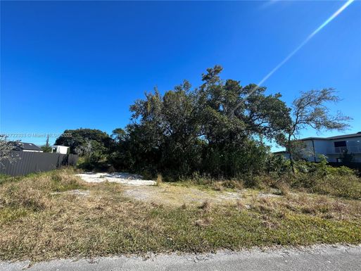 113 Sw, Unincorporated Dade County FL 33170