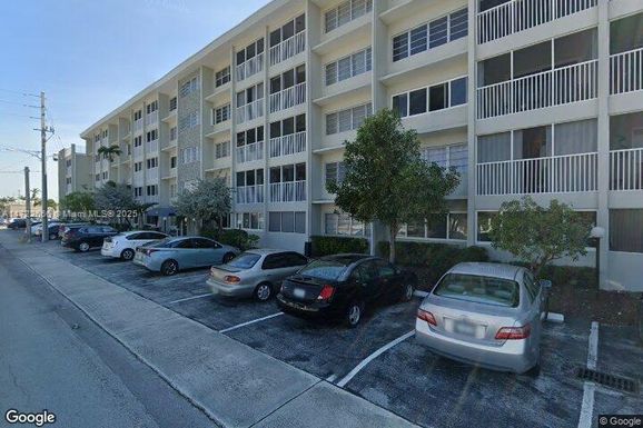 330 SE 2nd St # 304F, Hallandale Beach FL 33009