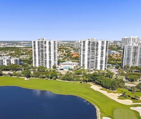 3675 N Country Club Dr # 203, Aventura FL 33180