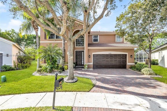 4499 W Whitewater Ave, Weston FL 33332