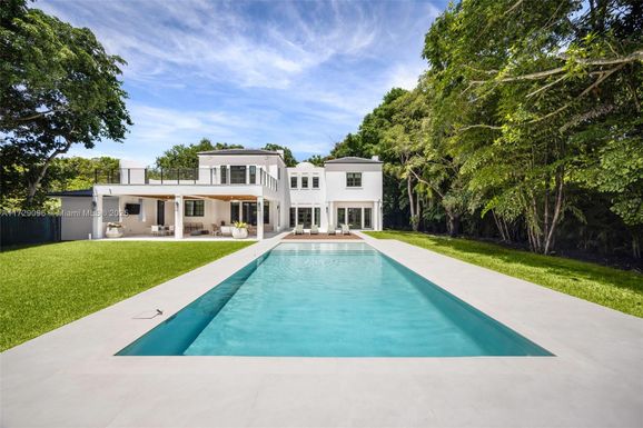 4860 Hammock Lake Dr, Coral Gables FL 33156