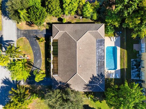 8406 NW 35th St, Coral Springs FL 33065