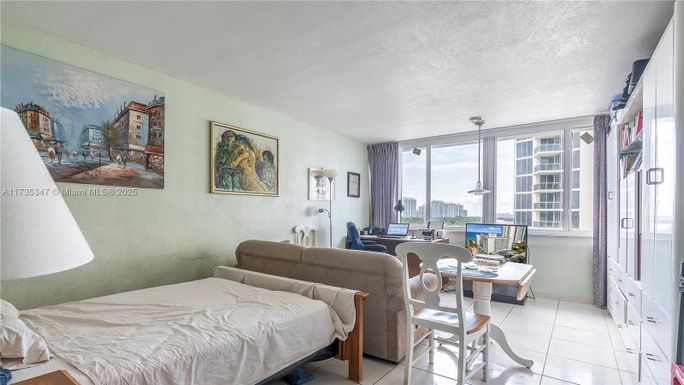 19201 Collins Ave # 527, Sunny Isles Beach FL 33160