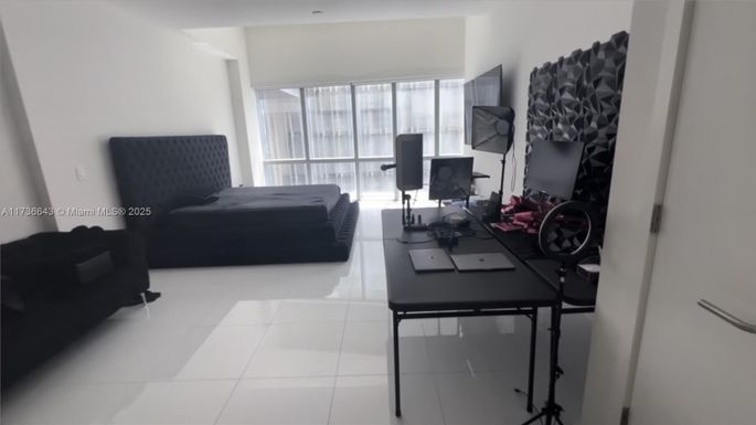 851 NE 1st Ave # 505, Miami FL 33132