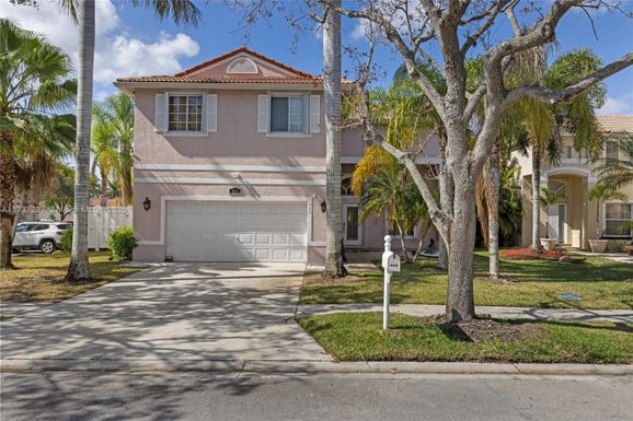 466 SW 191st Ter, Pembroke Pines FL 33029