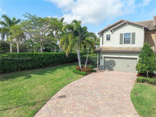 4458 San Fratello Cir, Lake Worth FL 33467