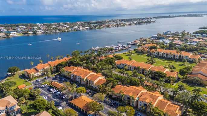 160 Yacht Club Way # 110, Hypoluxo FL 33462