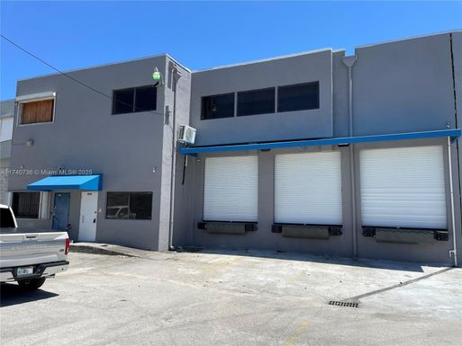 8004 NW 68th St, Medley FL 33166