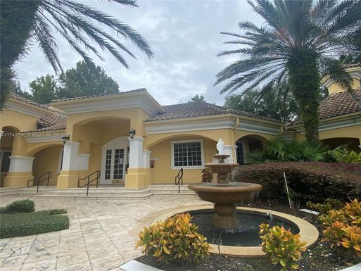 2113 Shadow View Circel # 2113, Winter Park FL 32751