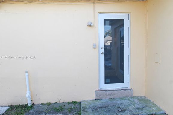 3458 Capri Dr # 2, Fort Lauderdale FL 33312