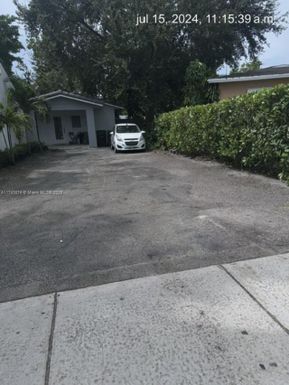 316 E 13th St # 0, Hialeah FL 33010