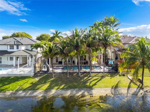 16361 SW 53rd Ter, Miami FL 33185