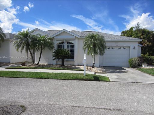 620 Mirror lakes Falls CT, Lehigh Acres FL 33974