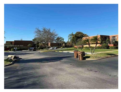 2832 SW 12th St # 2832, Deerfield Beach FL 33442