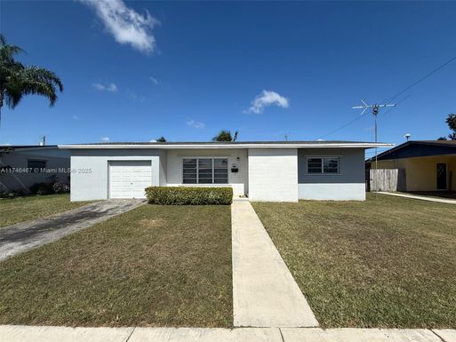 671 NW 17th St, Homestead FL 33030