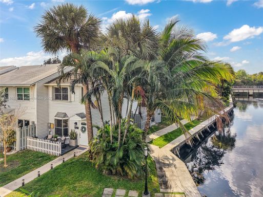 1967 NE 15th Ave # 1967, Fort Lauderdale FL 33305