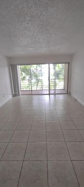 4215 N University Dr # 215, Sunrise FL 33351