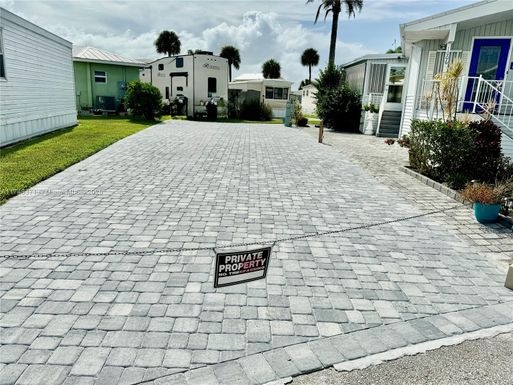 1007 Nettles Blvd, Jensen Beach FL 34957