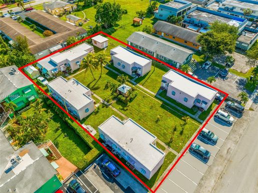 2432 Taylor St, Hollywood FL 33020