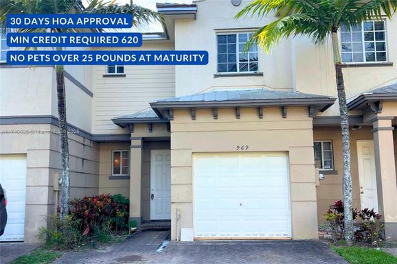 969 Abaco Ln, Riviera Beach FL 33404