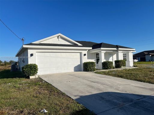 371 Portage, Lehigh Acres FL 33974