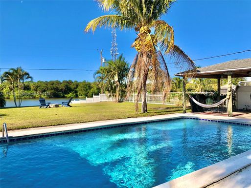 831 Bailey Dr, Sebastian FL 32958