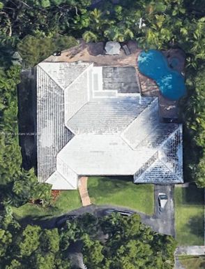 210 S Shore Dr, Miami FL 33141