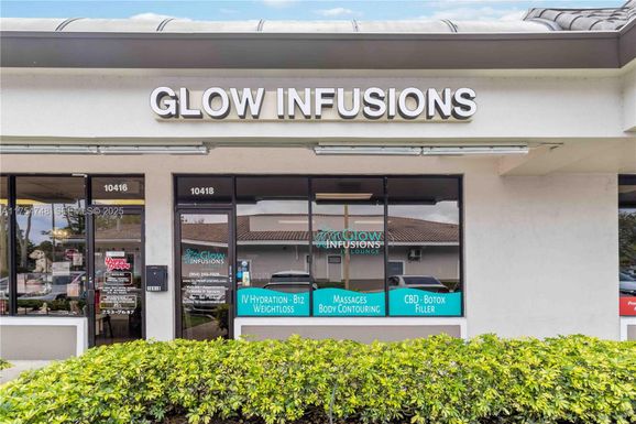 10418 W Atlantic Blvd, Coral Springs FL 33071