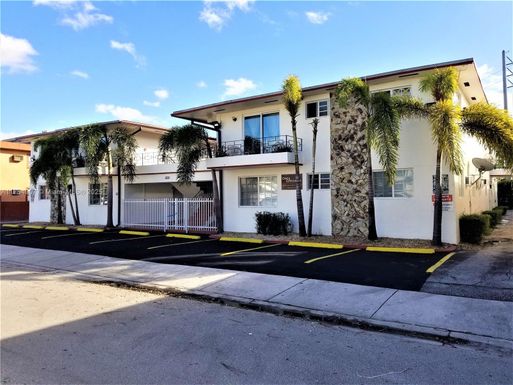 50 W 4th St # 12, Hialeah FL 33010