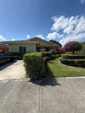 6412 NW 31st Ct, Miami FL 33147