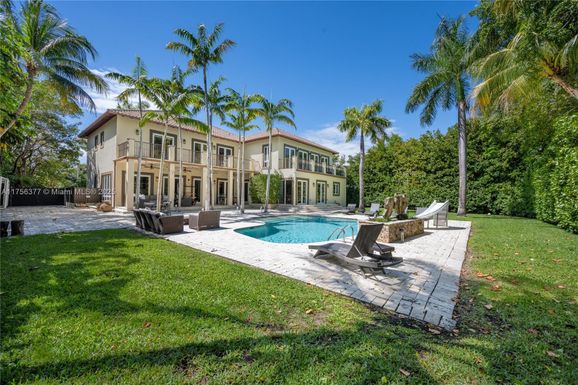 31 Island Dr, Key Biscayne FL 33149