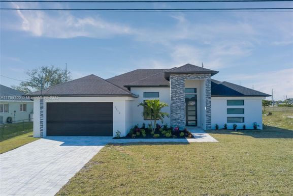 2312 NE Juanita Pl, Cape Coral FL 33909