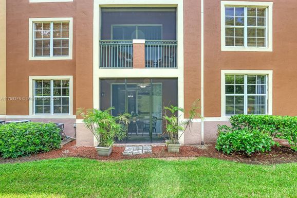 11790 Saint Andrews Pl # 105, Wellington FL 33414