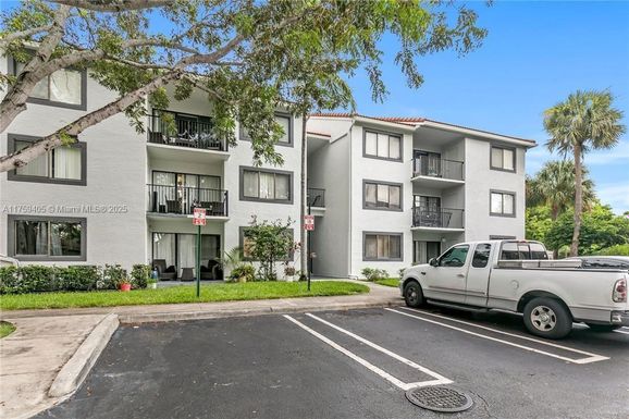 9022 W Atlantic Blvd # 223, Coral Springs FL 33071