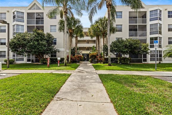 5936 Morningstar Cir # 301, Delray Beach FL 33484