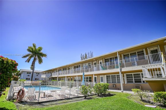 500 Layne Blvd # 12B, Hallandale Beach FL 33009