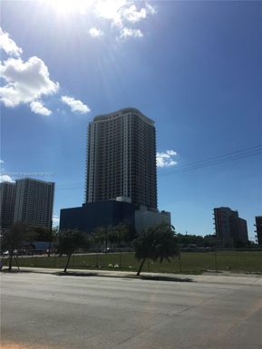 1600 NE 1st Ave # 1117, Miami FL 33132