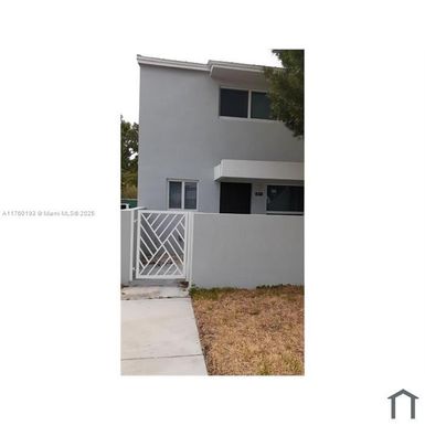 1977 NW 5th Pl # 408, Miami FL 33136