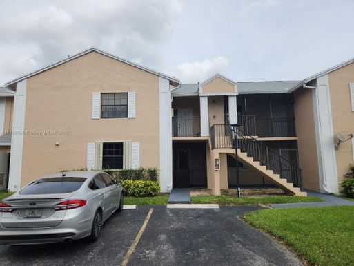 1017 Washington Cir # 1017C, Homestead FL 33034