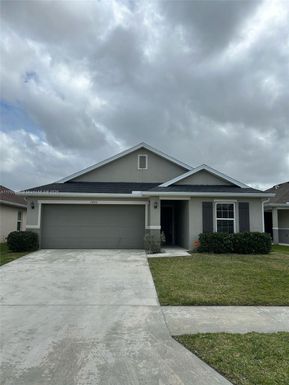5480 NW Pine Trail Cir, Port St. Lucie FL 34983