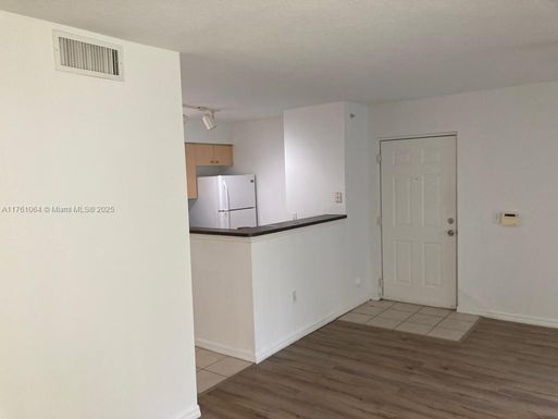 4271 San Marino Blvd # 107, West Palm Beach FL 33409