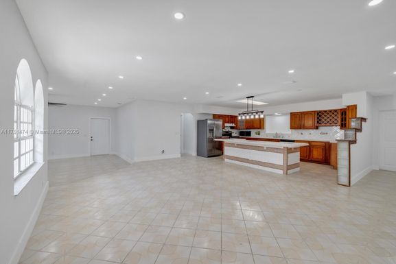 22445 SW 264th St, Homestead FL 33031