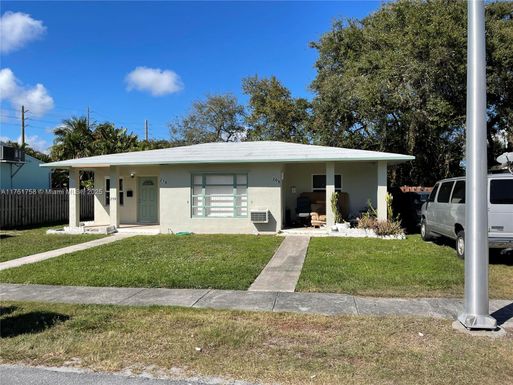 208 SW 2nd Pl, Dania Beach FL 33004