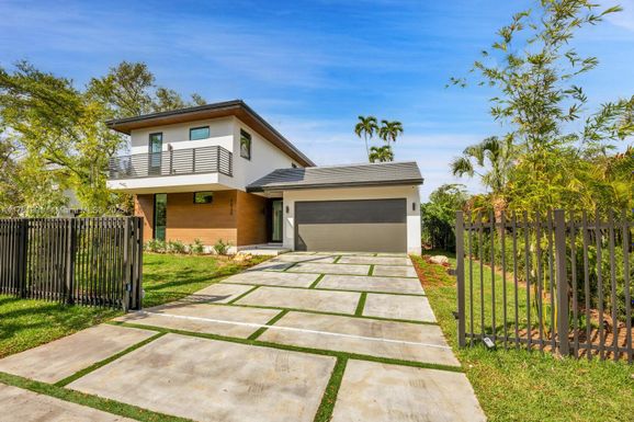 7930 SW 59 Ave, South Miami FL 33143